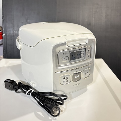 タイガーマイコン炊飯ジャー　3合炊き　2020年製　税込3900円