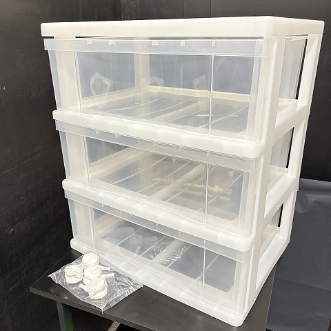 衣装ケース3段　税込1500円