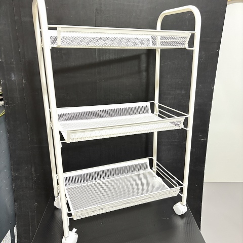 万能なワゴン　税込550円